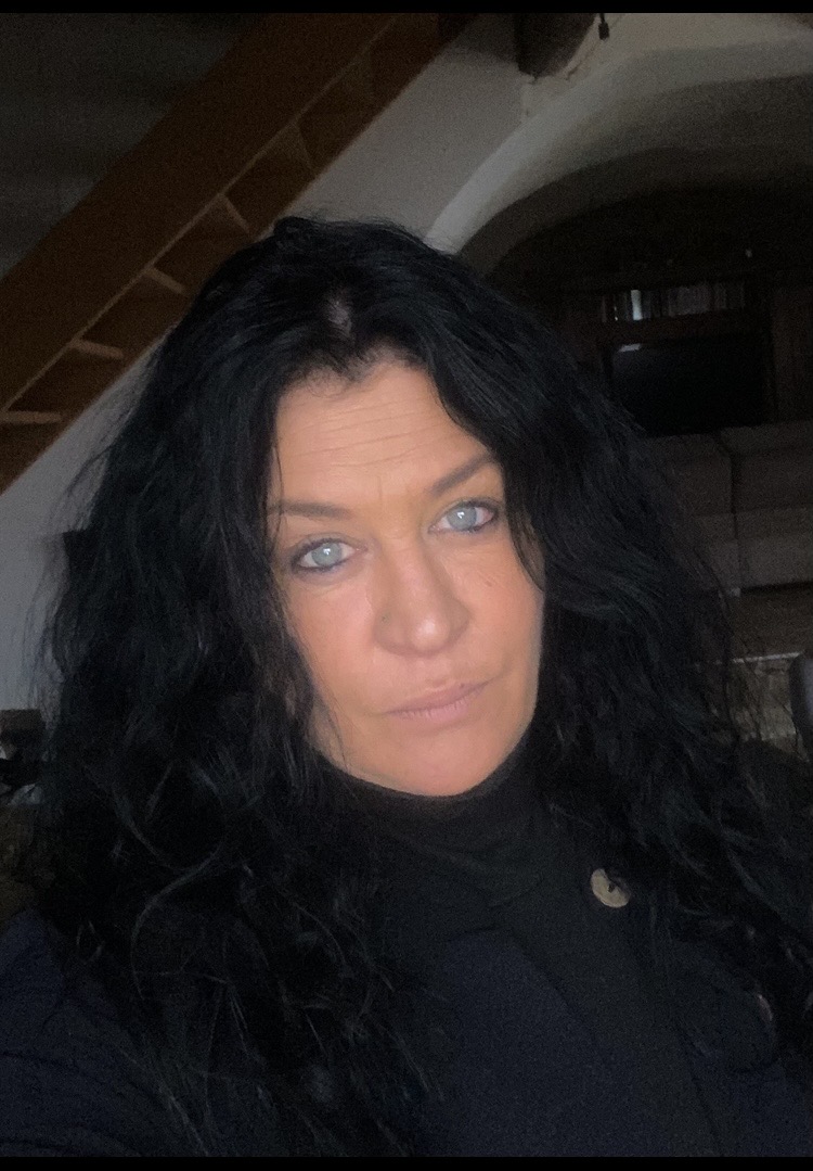 KARINE LURIENNE